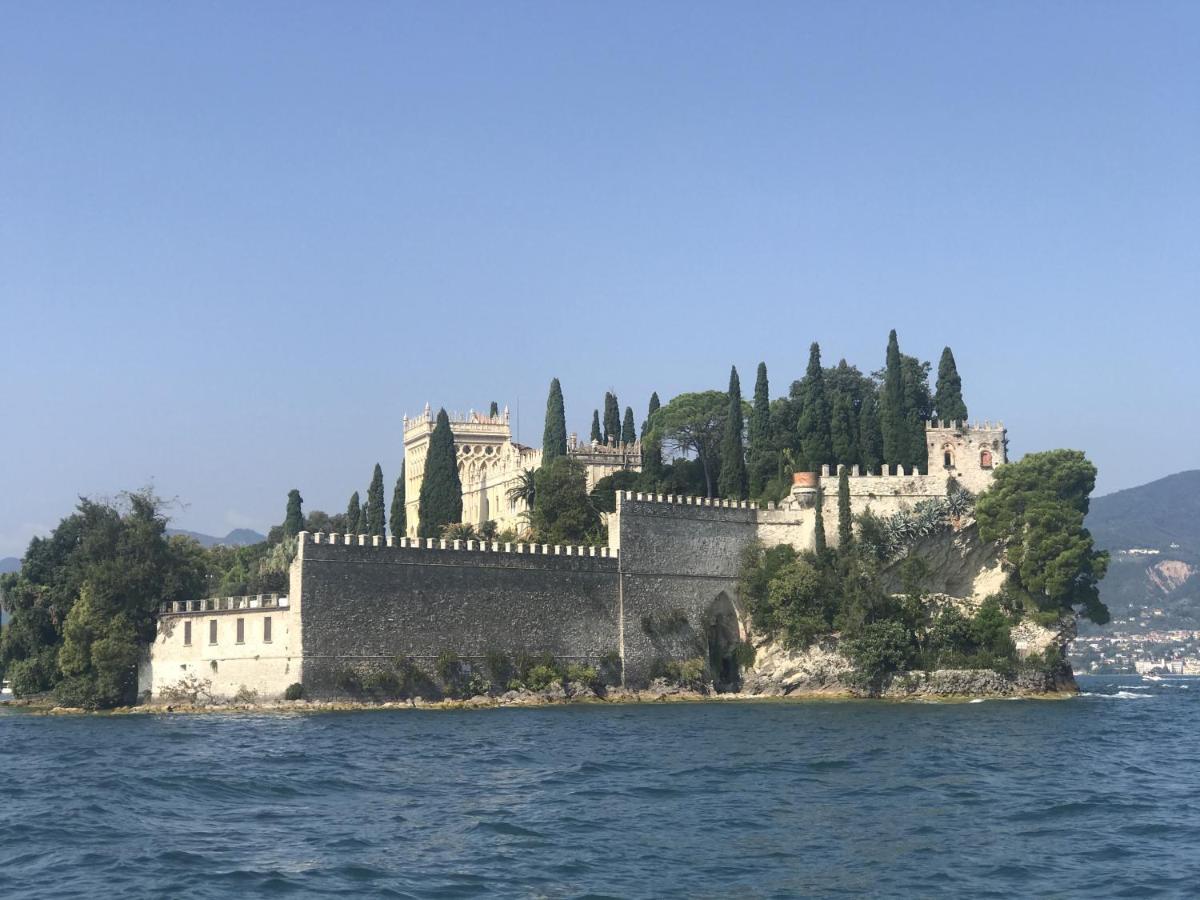 Residence La Mignon Oleandri Torri Del Benaco Dış mekan fotoğraf