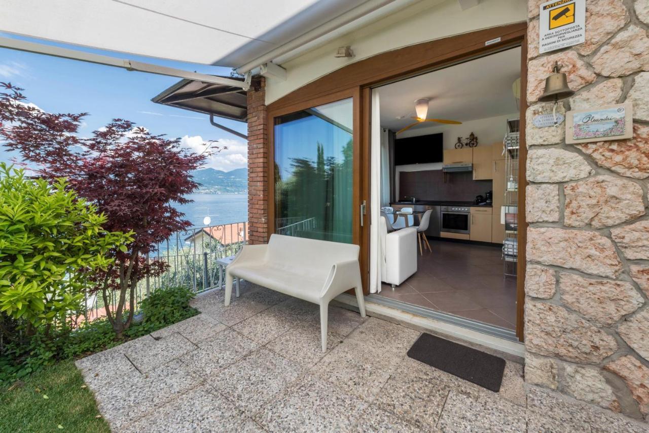 Residence La Mignon Oleandri Torri Del Benaco Dış mekan fotoğraf