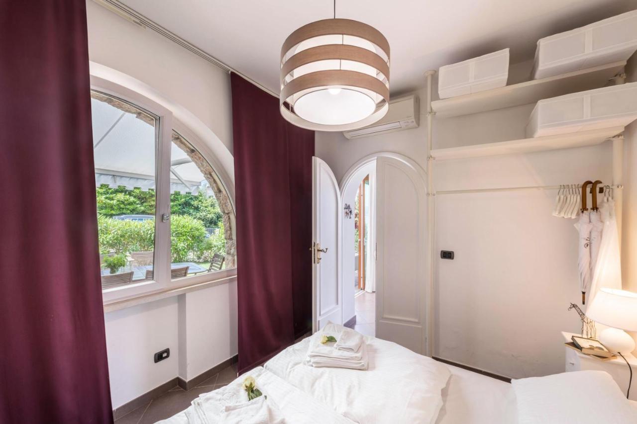 Residence La Mignon Oleandri Torri Del Benaco Dış mekan fotoğraf